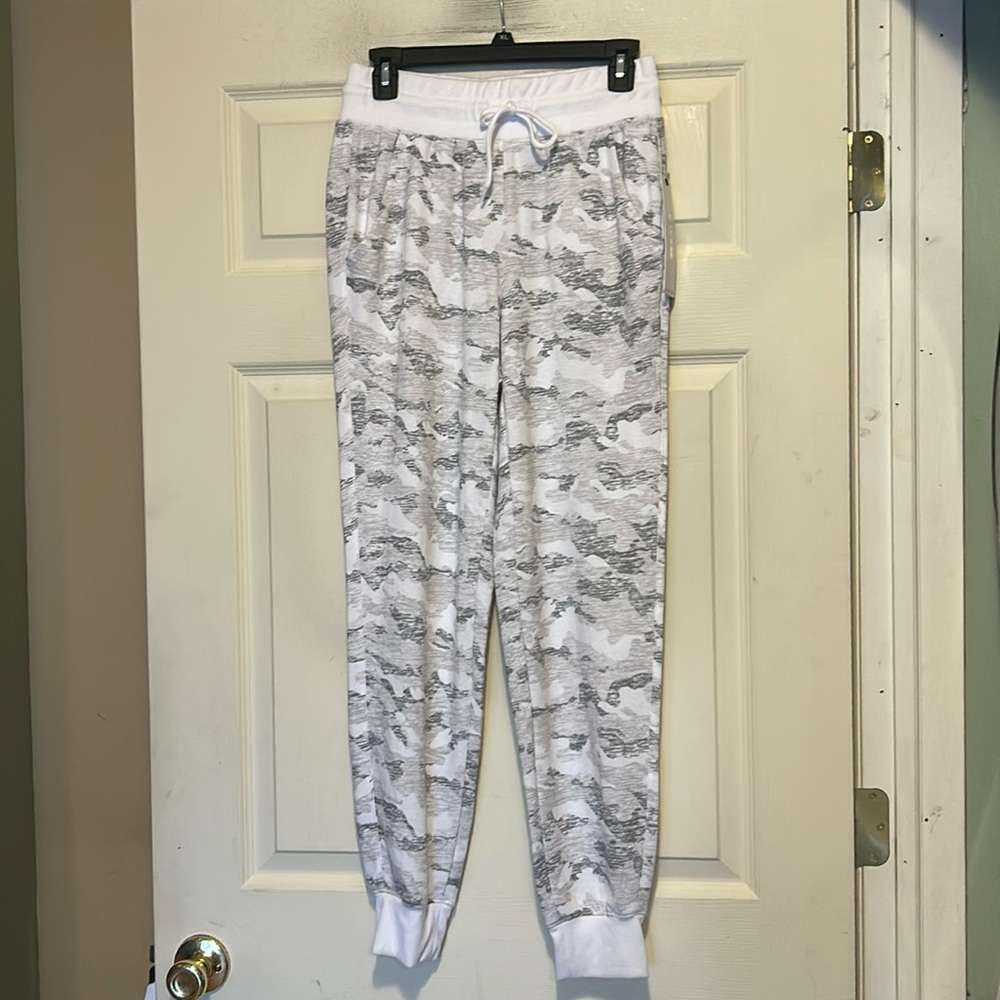 RBX Gray and White Camouflage Joggers Size Small